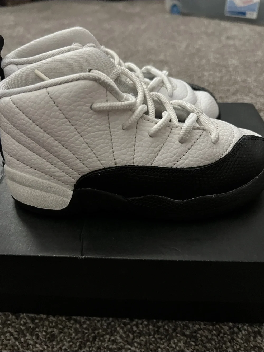 Jordan Toddler White and Black Retro Basketball Shoes